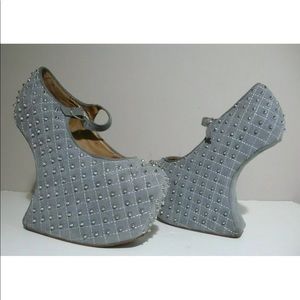 NEW Jeffrey Campbell Grey suede “Prickly” wedges